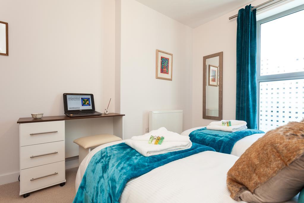 Self-Contained Town Centre One Bedroom Apartments By Helmswood Serviced Apartments Редхил Екстериор снимка